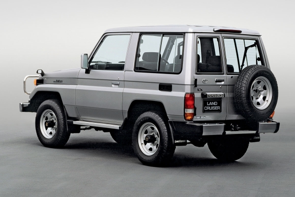 Винтаж: новый старый пикап Toyota Land Cruiser 70