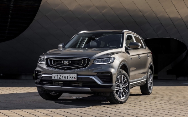 
            Geely Atlas Pro превратился в Belgee X70: каков кроссовер в деле
        