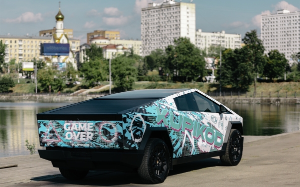 
            Страшное будущее. Тест-драйв первого в России Tesla Cybertruck Beast
        